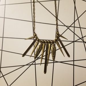 Pretty bronze necklace with points